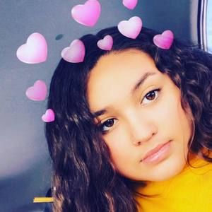 Meet your Posher, Kawena